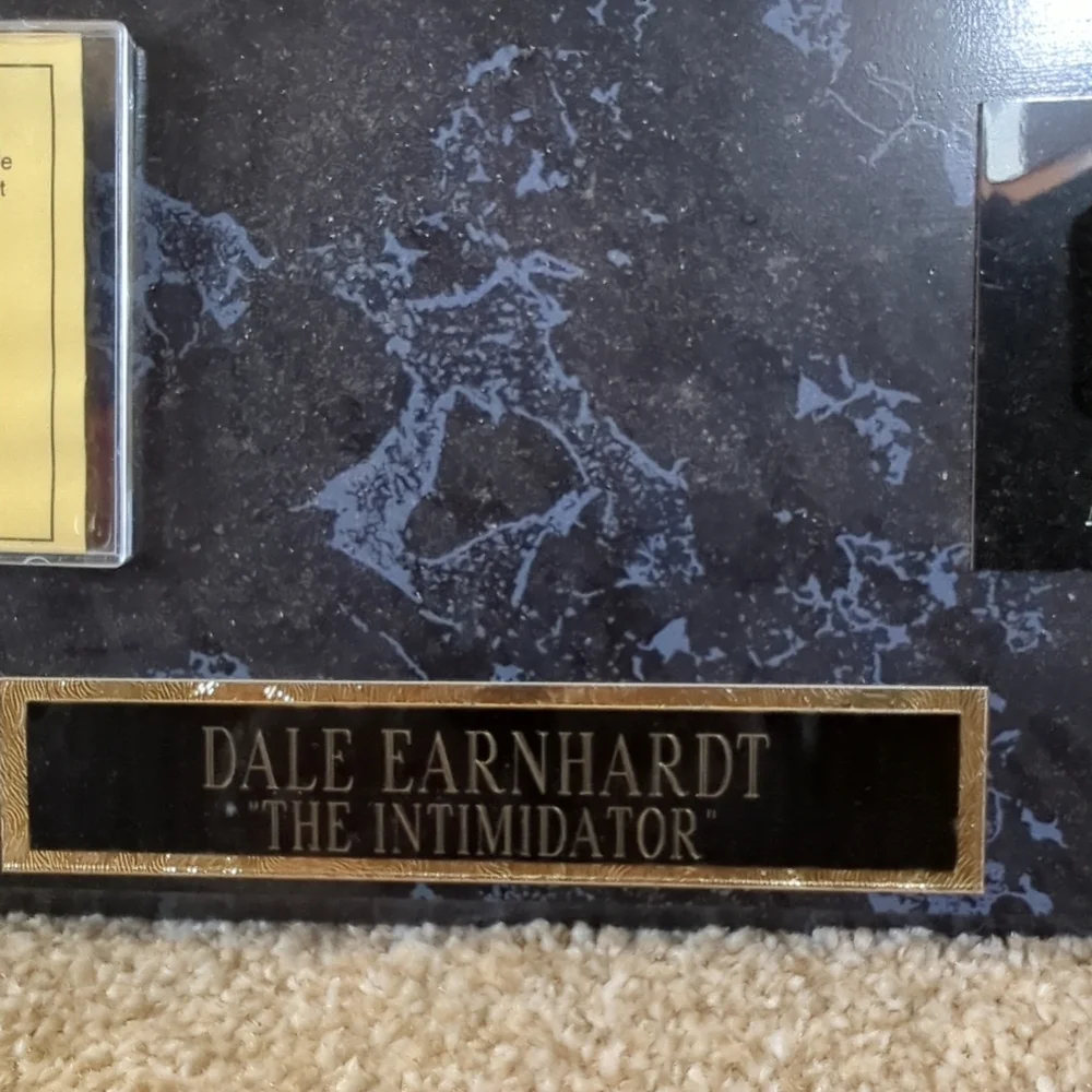 🏁Dale Earnhardt The Intimidator Authentic Racing Tire Plaque New In Box - Picture 9 of 16